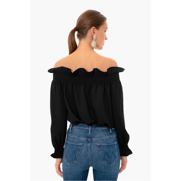 Tuckernuck Off the Shoulder Marguerite Blouse Long Sleeves Smocked Black Small - Picture 3 of 11